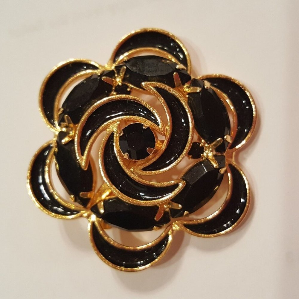 Vintage Gold Tone Black Stone Round Floral 2 x 2" Brooch Pin Pendant